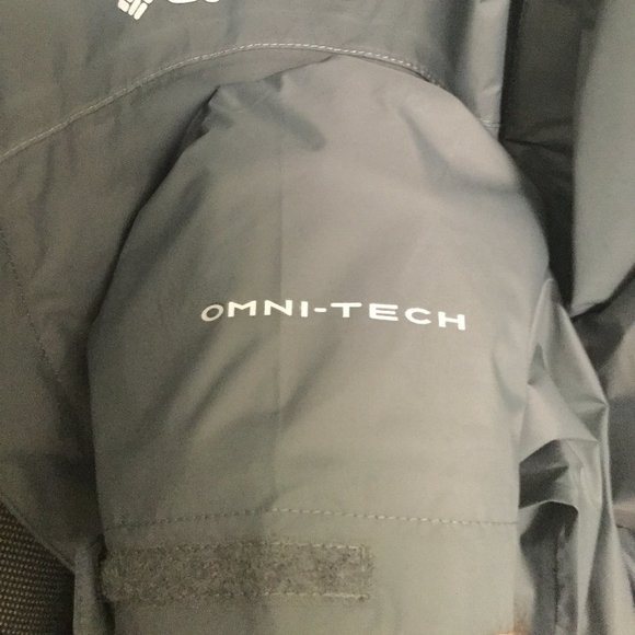 Colombia Omni-Tech Light Jacket - Picture 6 of 10